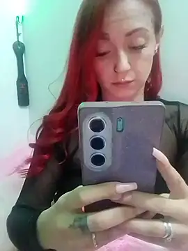 Kiim_xxx_Kattaa: διαδικτυακό σόου στην κάμερα