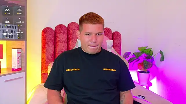 AdrianLust Pertunjukan Webcam