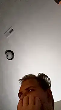 jjbbclover22 Show in webcam