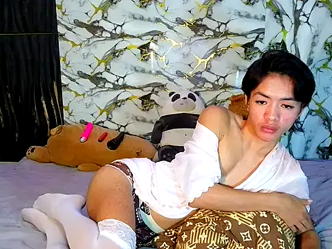 urfemboy_cummer Pertunjukan Webcam