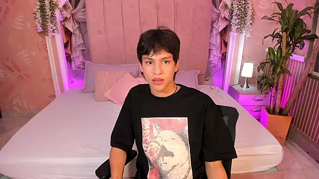 โชว์เว็บแคมของ max_hunter1