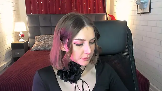 IslaKiss live XXX chat