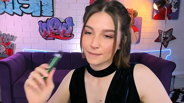 IslaKiss Adlı Modelin Canlı XXX Sohbeti