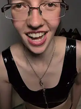 MrsCrazy18n Webbikameraesitys