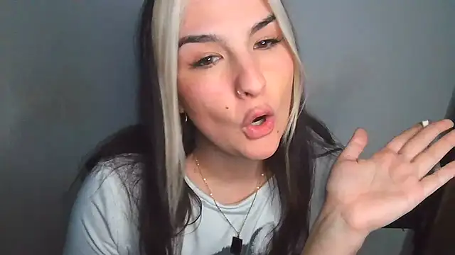 latinbabygirl offline XXX-chat