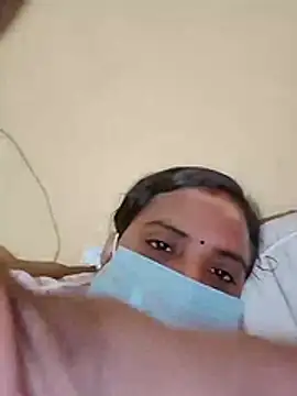 MrsDimple Show in webcam