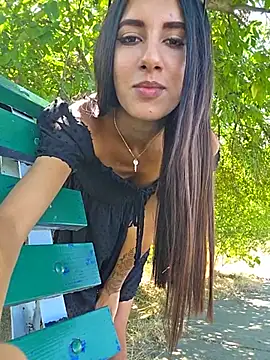 Pokazy przed kamerką – AndreeaMuller