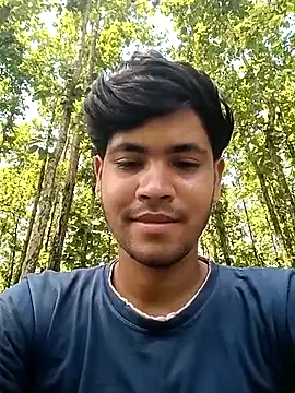 Show webcam de DesiBoy_Live