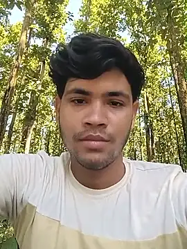 Show de DesiBoy_Live na webcam