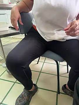 melositatuya webkamerás műsora