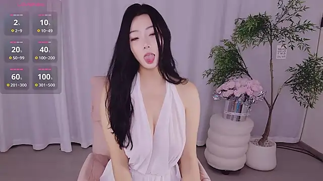 chole33's Webcam Show