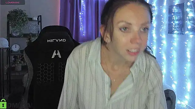 EmilyStevart's Live XXX Chat