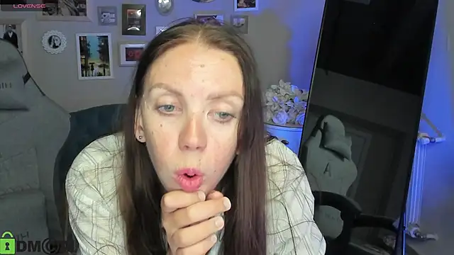 Czat XXX na żywo – EmilyStevart