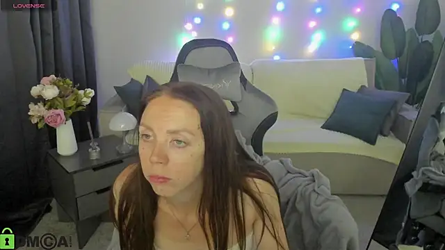 Živý XXX chat EmilyStevart