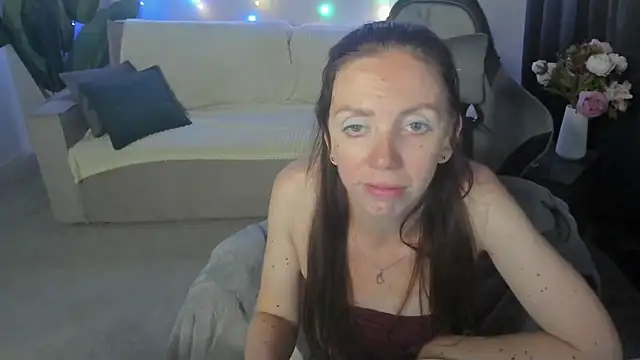 EmilyStevart Chat XXX in diretta