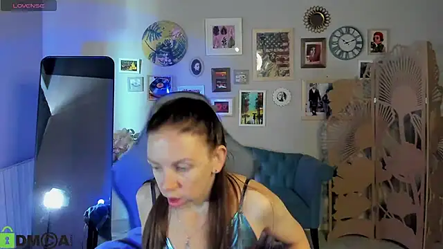 EmilyStevart Chat XXX in diretta