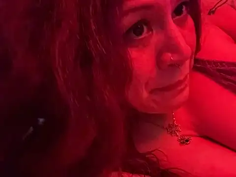 crybabyXhina Show in webcam
