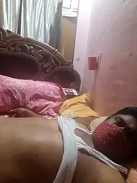 XRAKHI Show in webcam