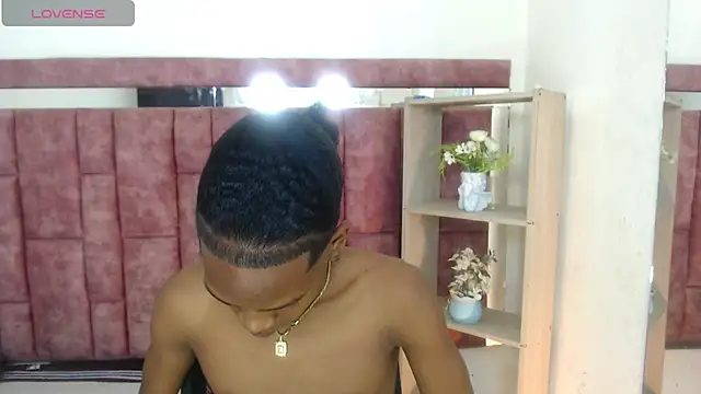 AfroWayuuu Шоу с уебкамера
