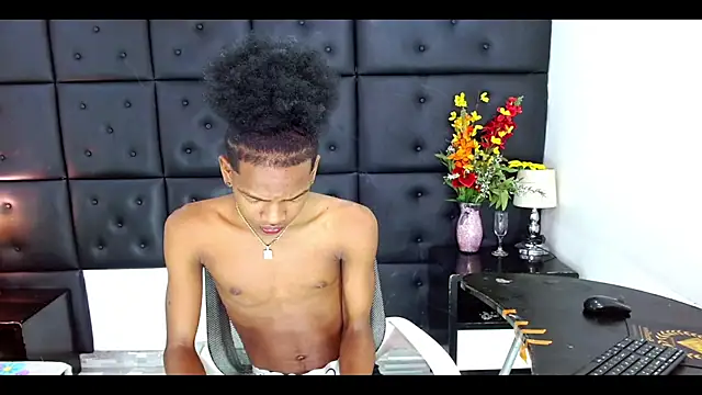AfroWayuuu Webcam Show