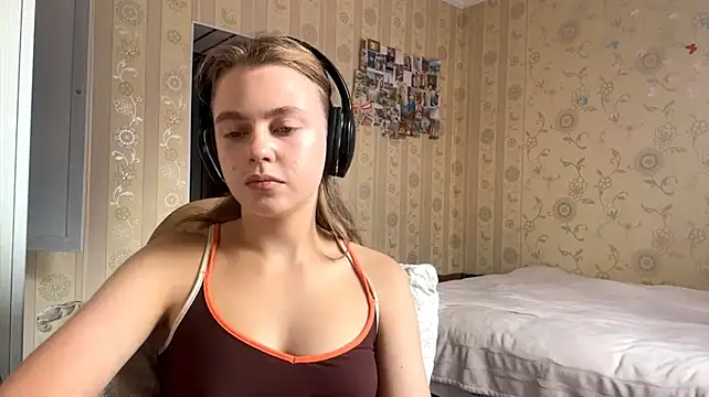 Iamnotatrouble's Live XXX Chat