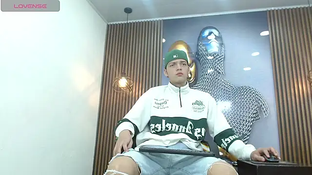 AlejoBussnek's Webcam Show