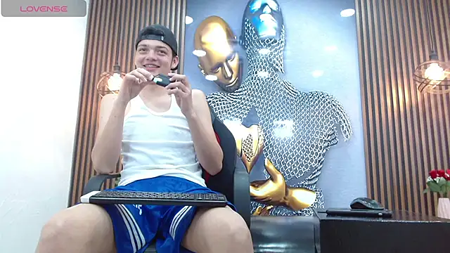 AlejoBussnek Webcamshow