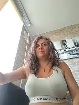 Latiinvenus webcam show