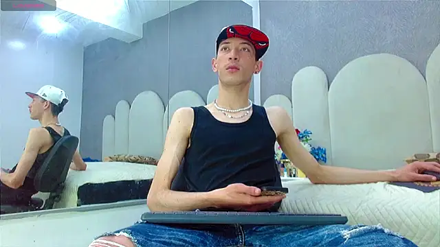 ashton_myers15 – webcam-show