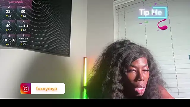 Show modela tsmyafoxx na web-kameri