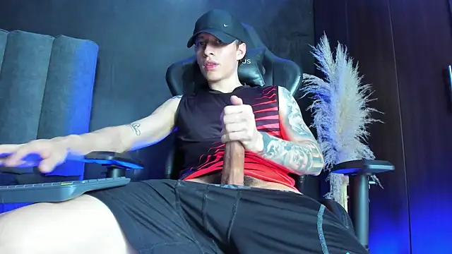 Enzo_Maserati webkamerás műsora