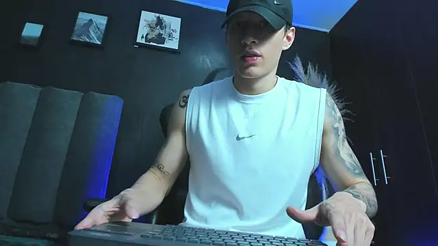 Enzo_Maserati webkamerás műsora