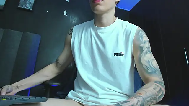 Show de Enzo_Maserati na webcam