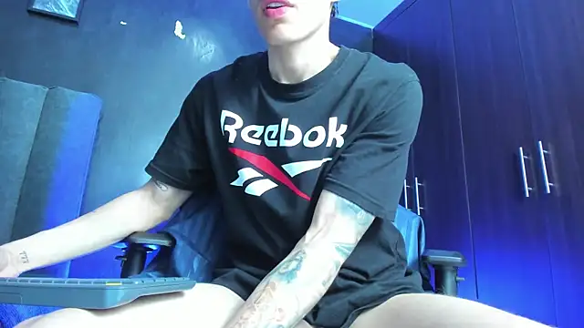 Show de Enzo_Maserati na webcam