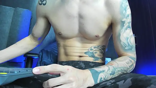 Enzo_Maserati webkamerás műsora