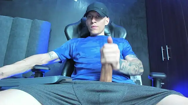 Вебкам-шоу Enzo_Maserati