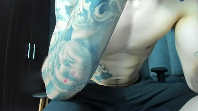 Enzo_Maserati Webcam Show