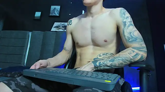Enzo_Maserati Webcam-Show