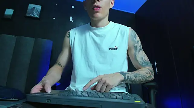 Enzo_Maserati's Webcam Show