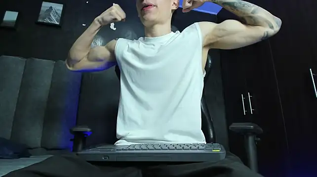 Enzo_Maserati 网络视讯表演