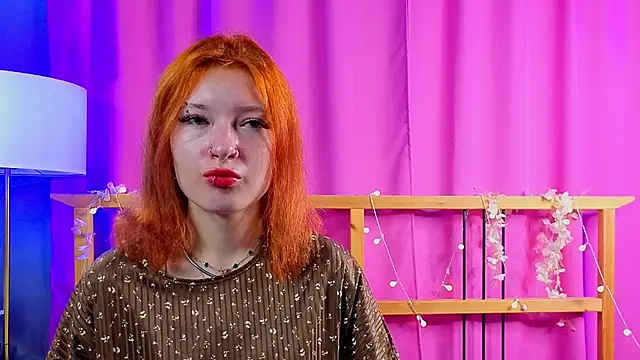 Show modela GwenNicholson na web-kameri