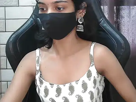 Mayra4U's Webcam Show