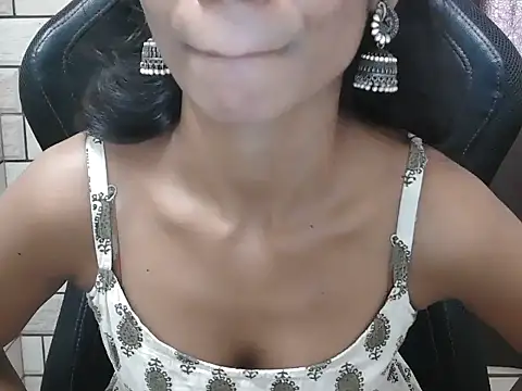 Mayra4U's Webcam Show