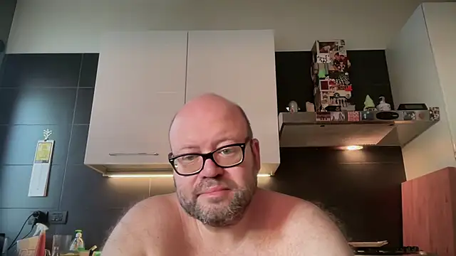 theitalianbear Show in webcam