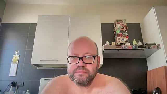 theitalianbear webcam show