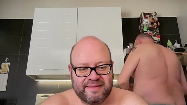 theitalianbear's Webcam Show