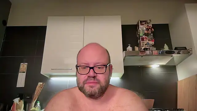 theitalianbear Show Webcam