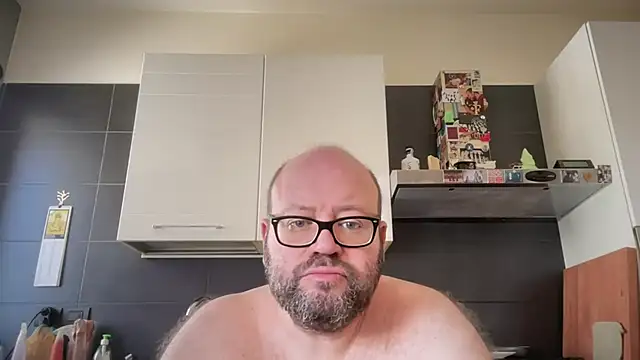 theitalianbear webcam show