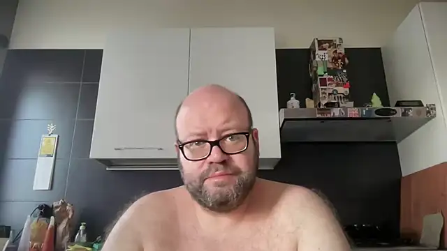 theitalianbear Webcam Show