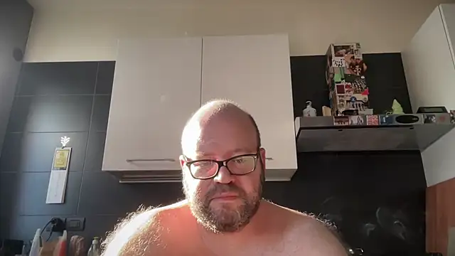 theitalianbear Adlı Modelin Web Kamerası Şovu